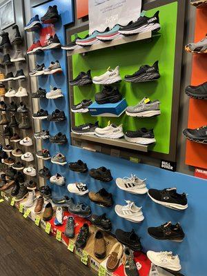 Tradehome Shoes