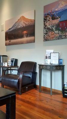 Waiting room. Free coffee.