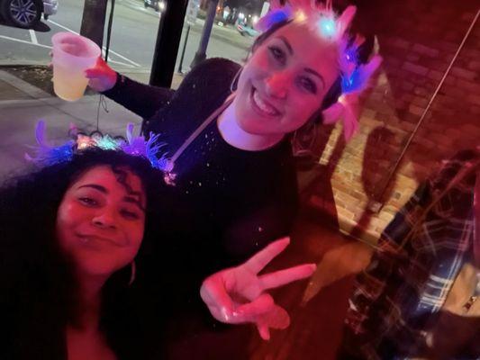 Here's my PERFECT brows! (Lady on the top). No fill, pencil, or tint! Solely this amazing just from Ashley's microblading services.