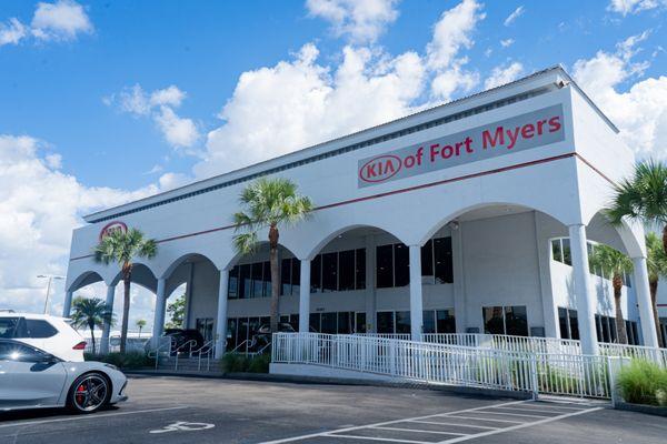 Kia of Fort Myers