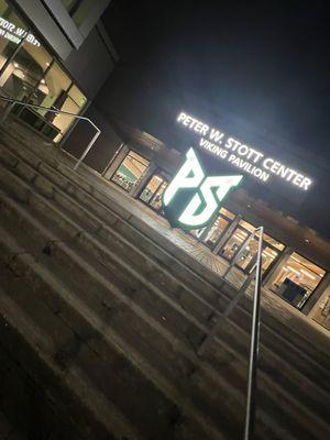 MARCH MADNESS BOUND IN THE CITY