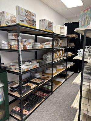 Baking pans & cake boards