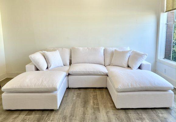 5 Piece Heavenly Cloud Sectional, 40". 2 Corners, 1 Armless and 2 Ottoman.