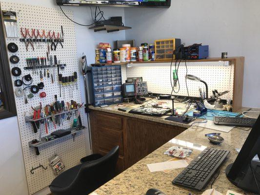 Laptop Repair Center.
