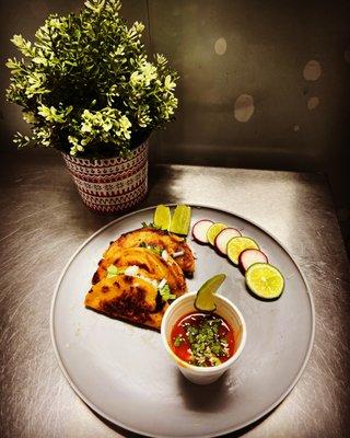 Tacos de Birria . Todos los Jueves