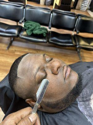 Glass’s Master-Barber Cutz