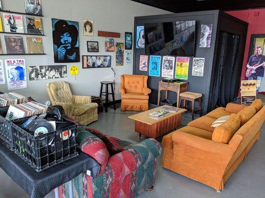 Relax with a cup of coffee and a spinning record