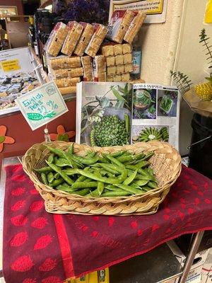 Woo English peas. So good organic too. Love cornucopia it's the place to get organic food!