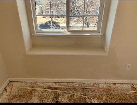 Condition of walls and floor when i actually moved in!!