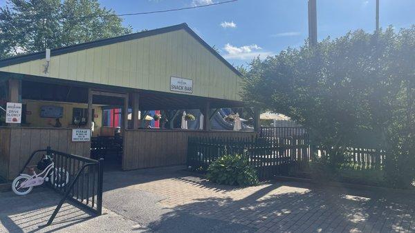 Picture of snack Bar