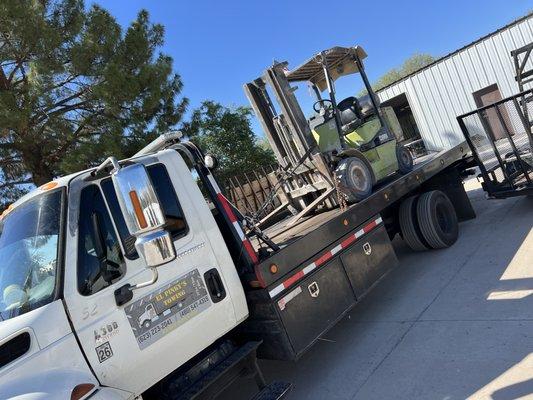El Pinky’s Towing