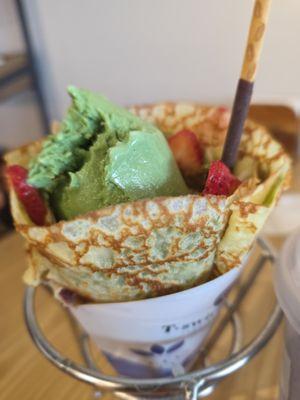 Match crepe with red bean