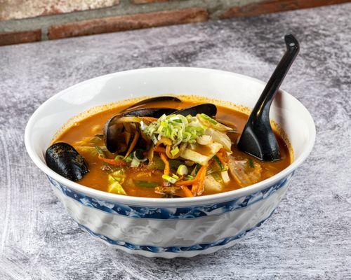 Do Asian Fusion Cuisine & Lounge