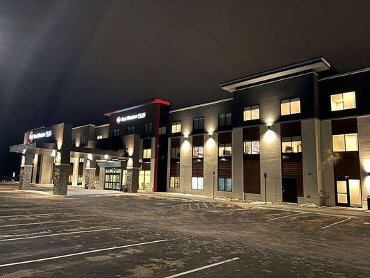 Best Western Plus Marquette Hotel & Suites Exterior