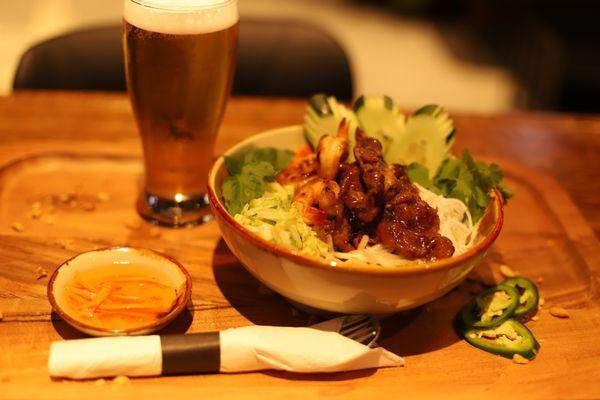Vermicelli Bowl with Grilled Pork, Grilled Shrimp. Combined with Crafted beer
