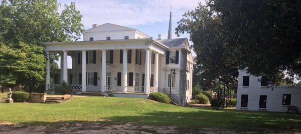 Probably the prettiest branch library I've ever seen.
