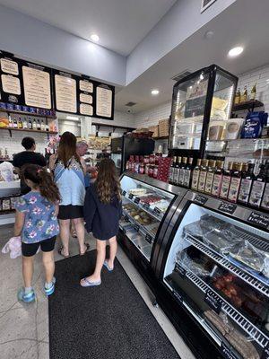 Mia's Italian Market