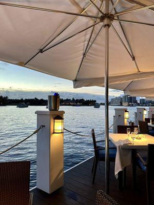 The Pillars Hotel & Club