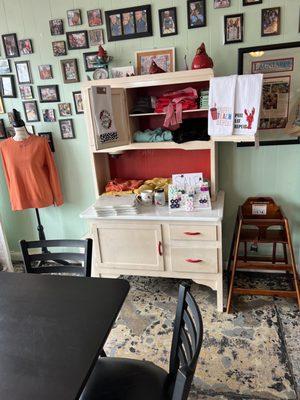 Cute little boutique stuff for sale!!