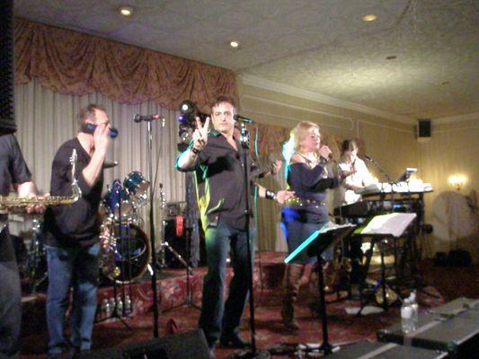 Scattered Beams by Paco