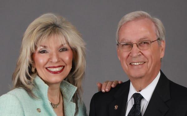 Lola Purdy - Coldwell Banker Residential Brokerage