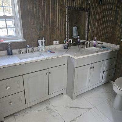 Sinks are not centered on anything ! I told them where the sinks went! Waited months to get this done