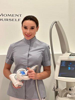 Hello! My name is Lesya, I'm a licensed esthetician and a massage therapist