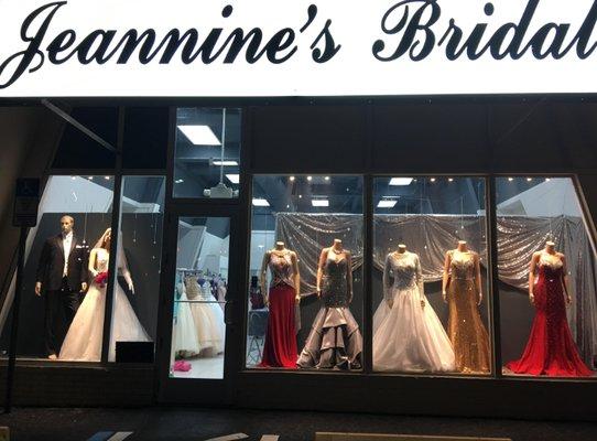 Jeannine's Bridal & Formal Wear