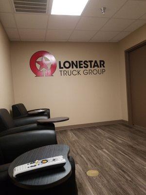 Shreveport Truck Center "Freightliner"