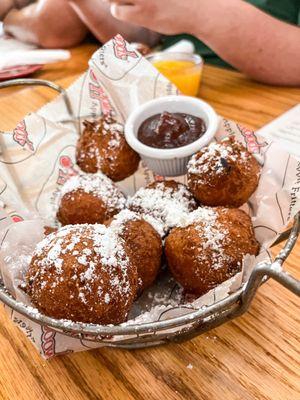 The Apple Barn & Cider Mill