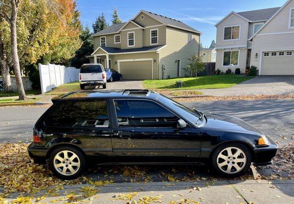 Crews Customs tint work on my EF Civic.