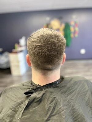 Bennie’s Barbershop