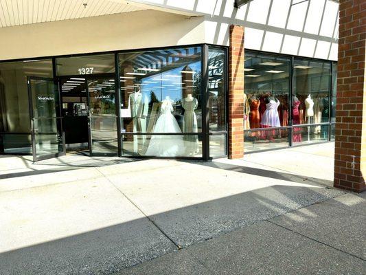 9/26/25 Store front for Enchanted Bridals and Formal wear