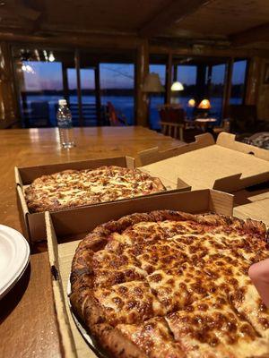 Really good pizza on Round Lake!