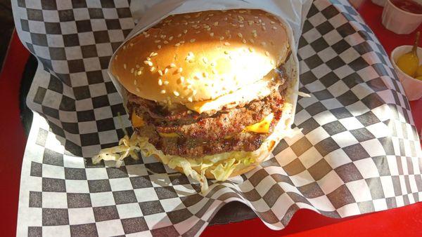 Triple cheeseburger