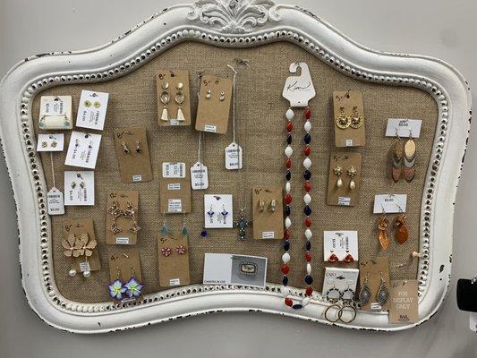 B & L Antiques