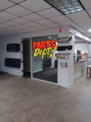 Auto Body Parts Department