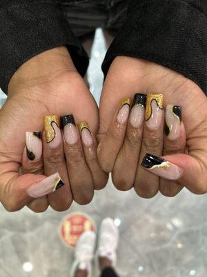 Lavish Nails & Spa By Phan LLC