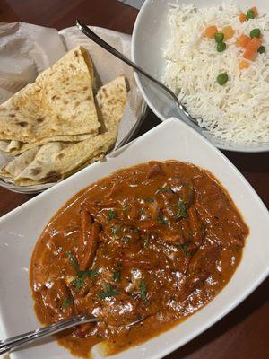 Butter Chicken & Cheese Naan