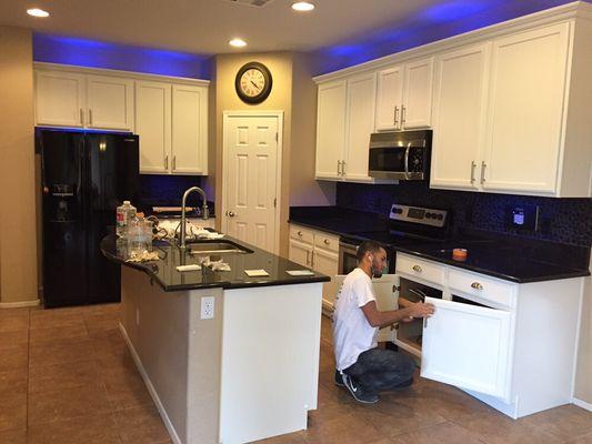 Elite Custom Painting & Cabinet Refinishing Inc
