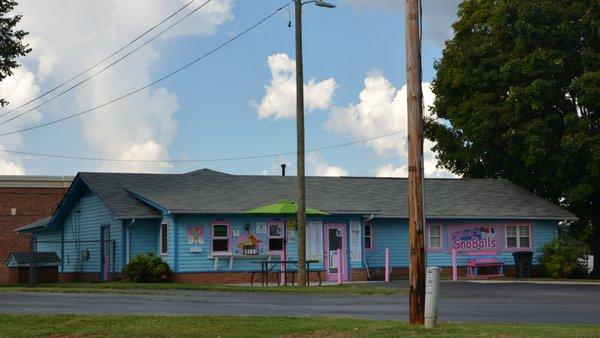 Sammy's Snowballs & Shakes