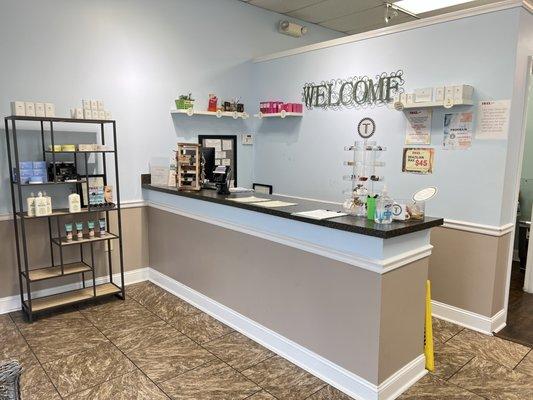Walk into our newly renovated, inviting lobby to sign in for your professional waxing service