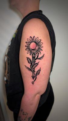 Intuitive Tarot Tattoo, embodying the energy of the Empress and the Sun tarot cards