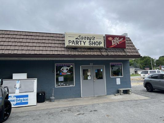 Larry's Party Shop