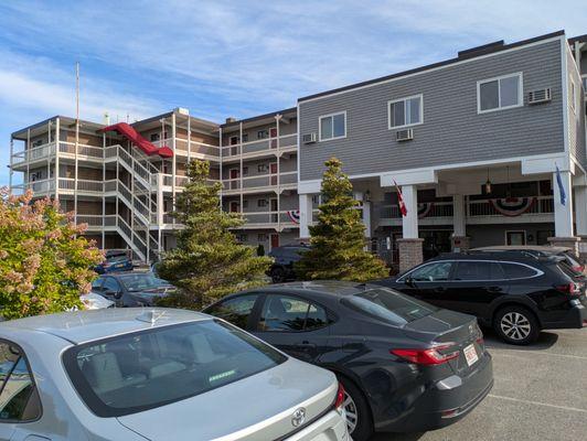 Atlantic Eyrie Lodge