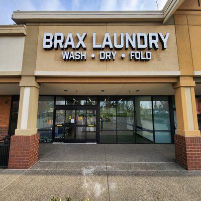 Front of Brax Laundry Laundromat.