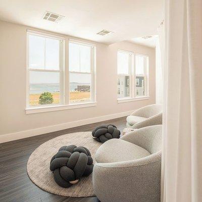 Harborwalk Apartments