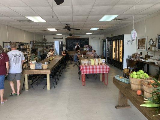 Great vegetables and a great crowd.
