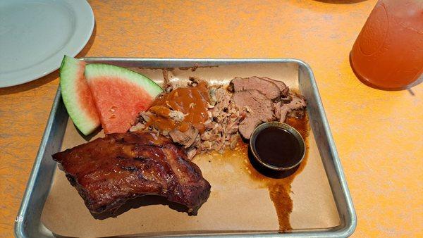 Lucille's Smokehouse Bar-B-Que