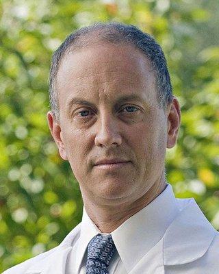 Richard M Engelman, MD